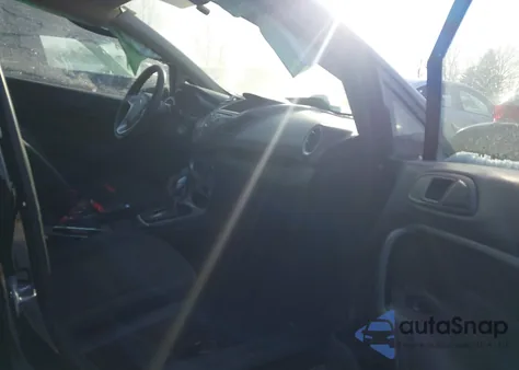 2019 Ford Fiesta Se z USA, uszkodzony, nr VIN 3FADP4EJ6KM156989